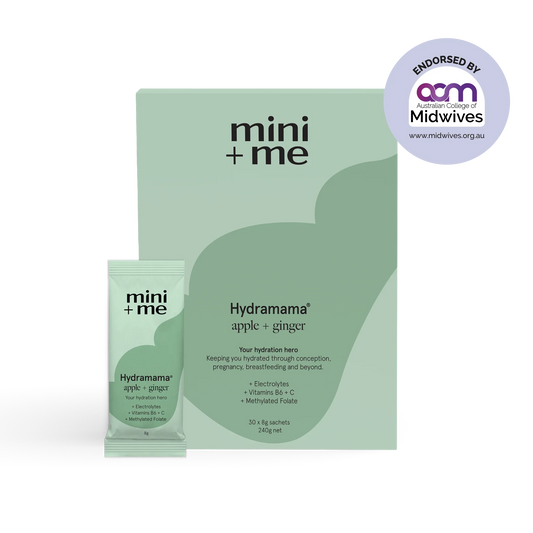 Mini and Me Hydramama box with 30 sachets in apple and ginger flavour.
